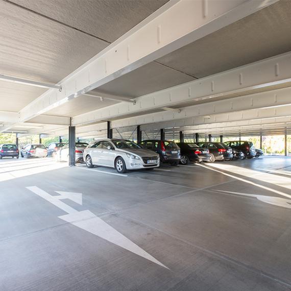 Parking Garage Herz Jesu Krankenhaus